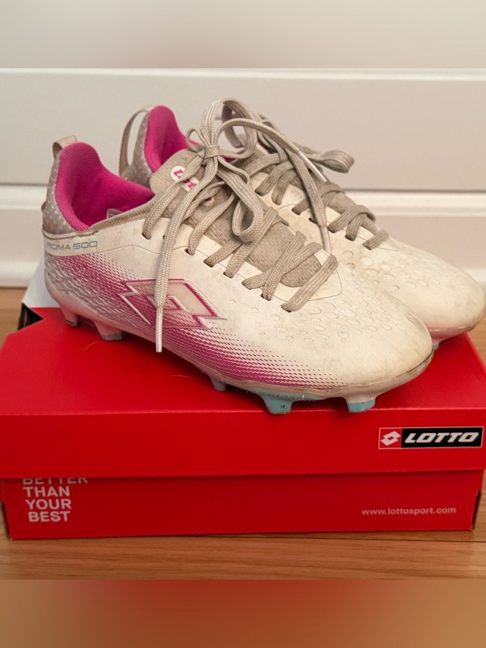 Lotto Roma 500 girls soccer cleats, size 13